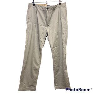 Gap Khakis Classic Straight Mens Pants Size 35x30 Gray Pearl NWT
